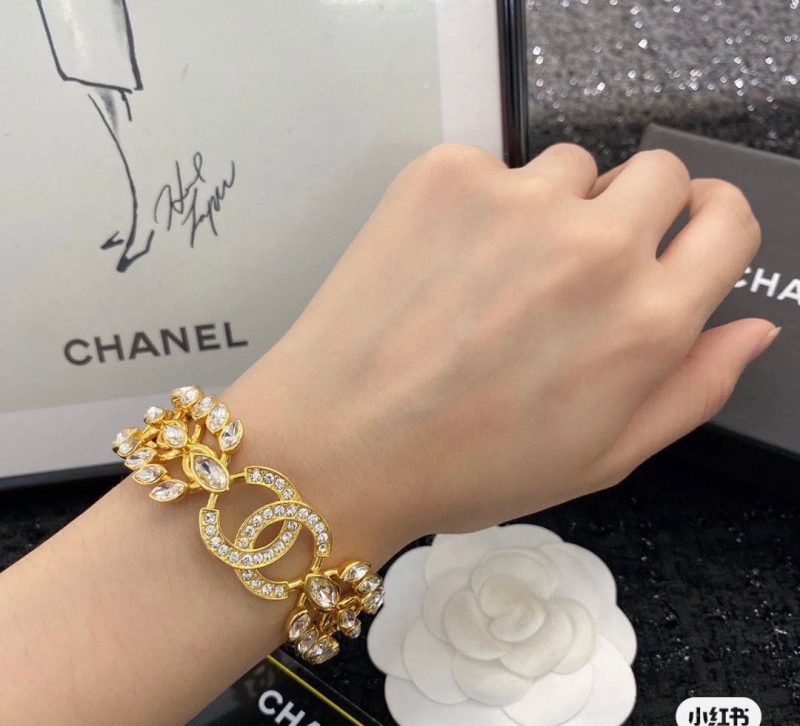 Ch**el bracelets